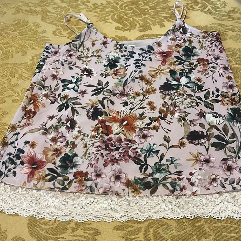 Used top size 7